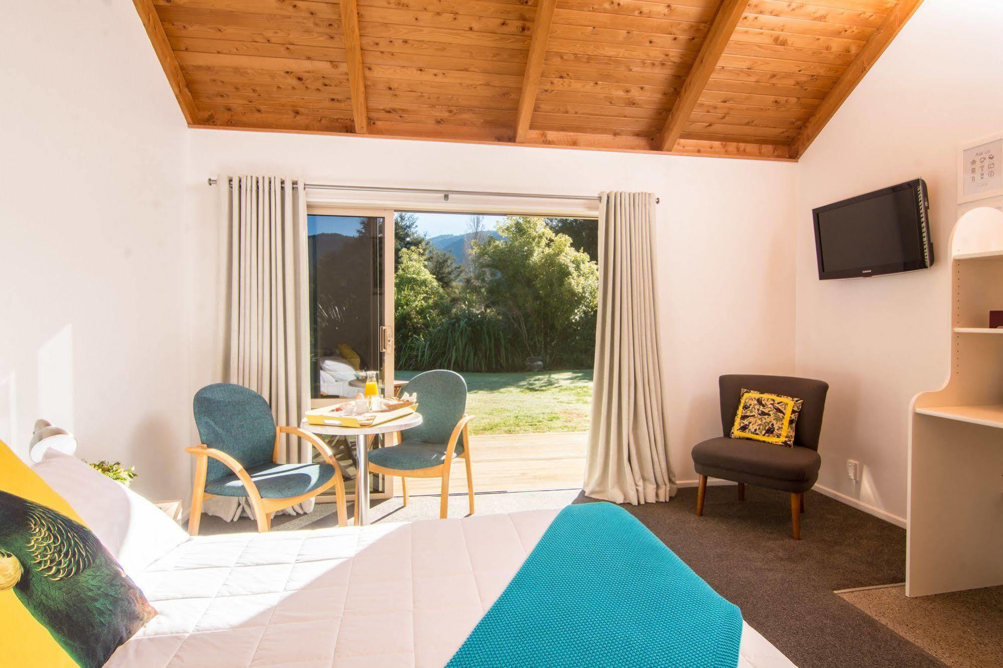 Abel Tasman Lodge Marahau Exterior photo